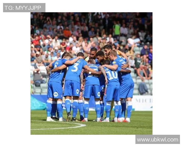 彼得堡联与米尔顿凯恩斯激战正酣比分揭晓精彩瞬间回顾